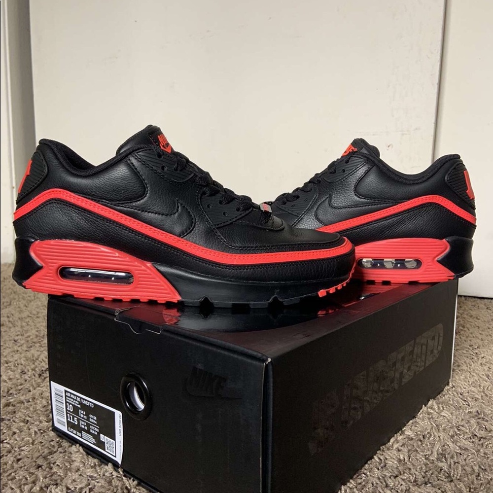 Undefeated airmax